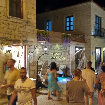 Szálloda Nazenin Boutique *