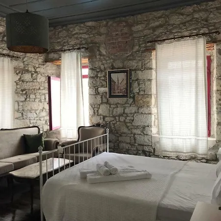 Nazenin Boutique Alacati